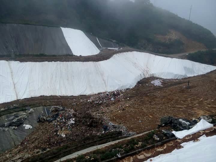 固體廢物填埋場在鋪設(shè)HDPE土工膜前要經(jīng)理哪三個階段？