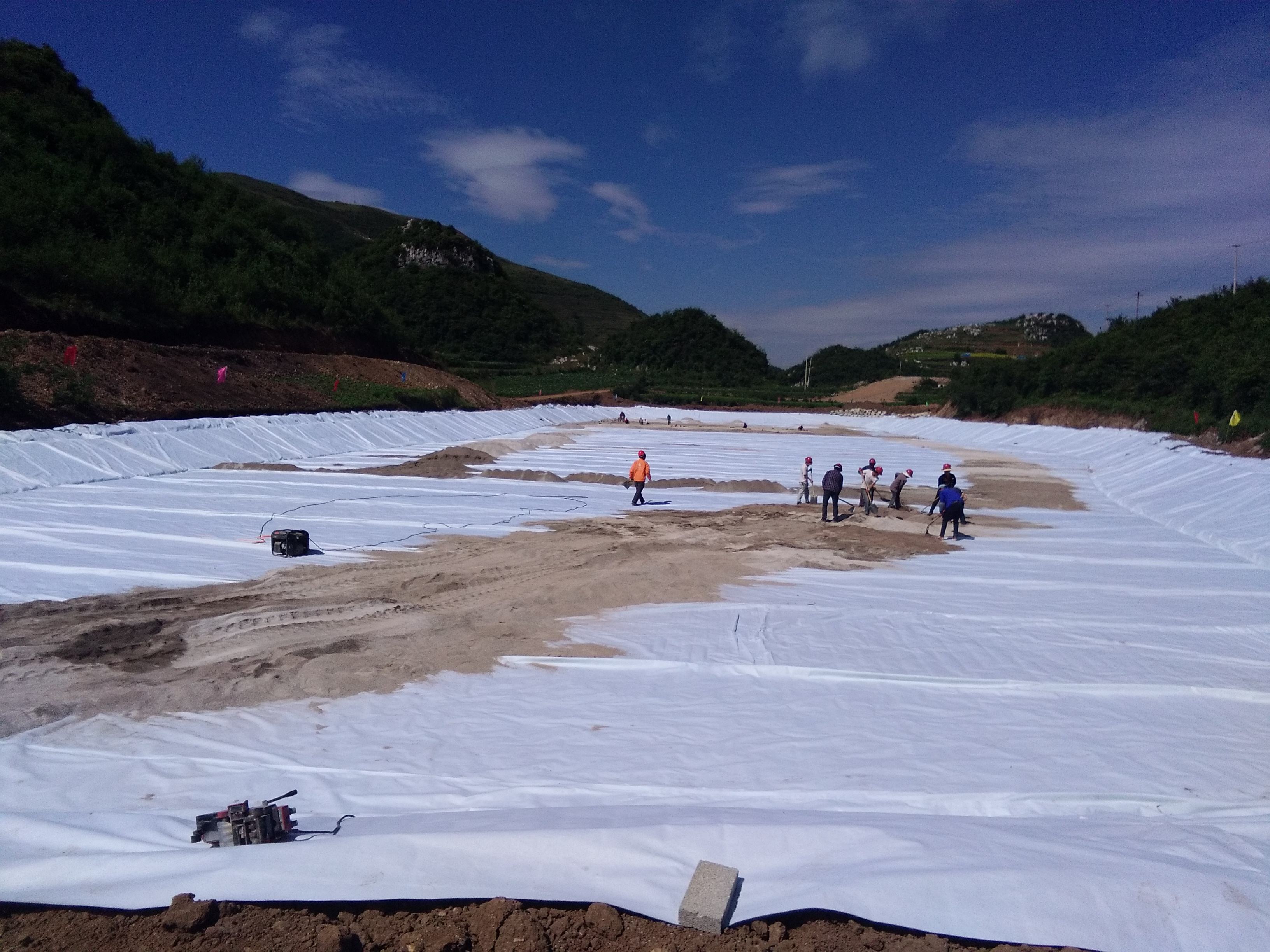 土工布在水工建筑物中的鋪設(shè)部位與相應(yīng)水流特點(diǎn)