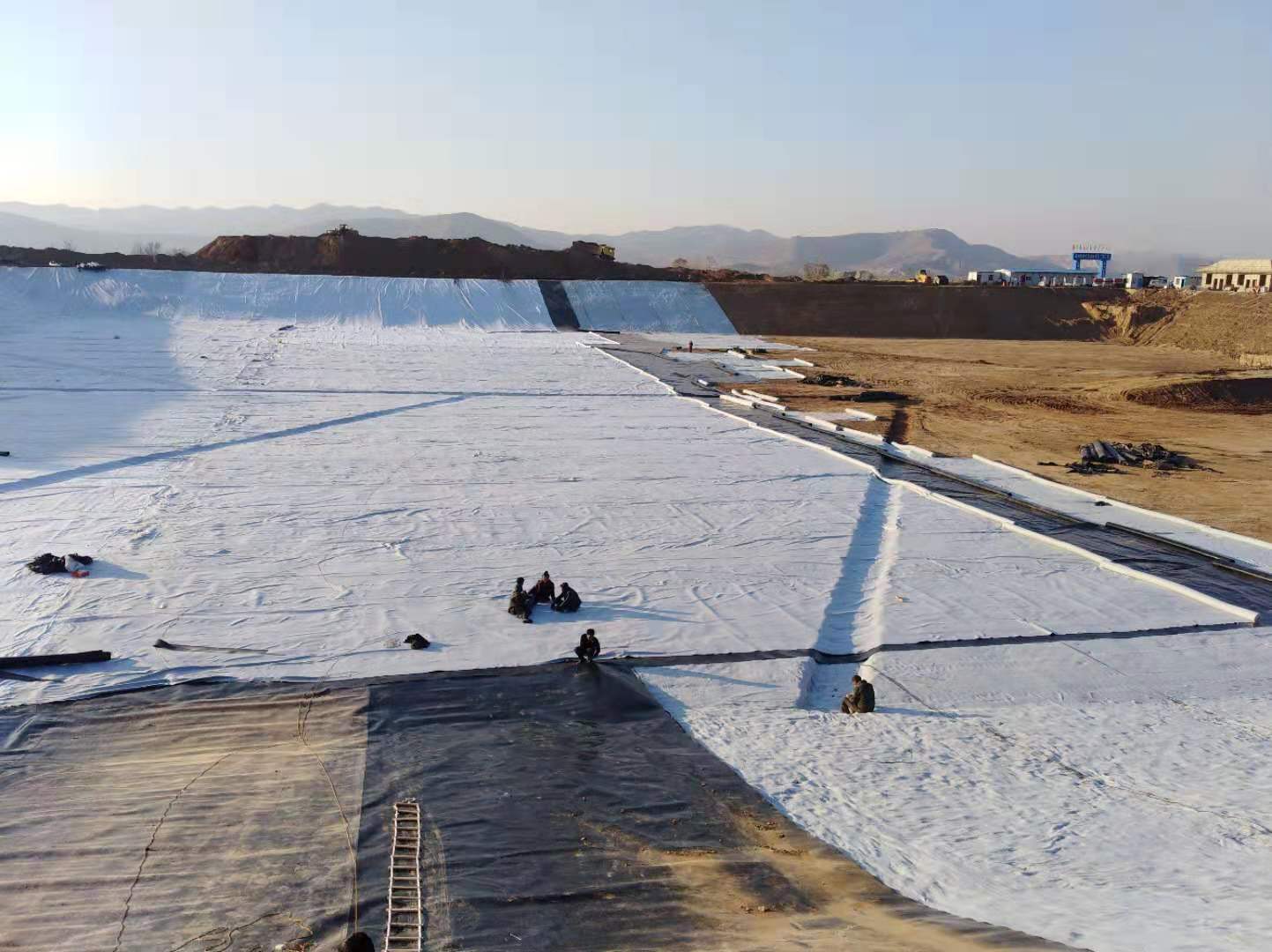 土工材料使節(jié)水灌溉工程的安全性、承接性得到提高