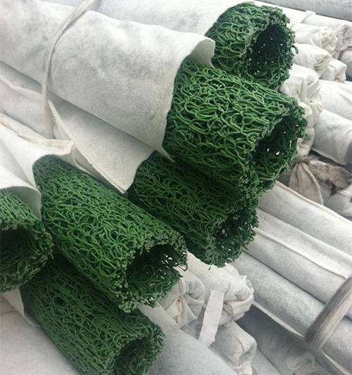 植物纖維毯具有抗凍、抗潮、防沖刷、吸水保濕等優(yōu)點(diǎn)